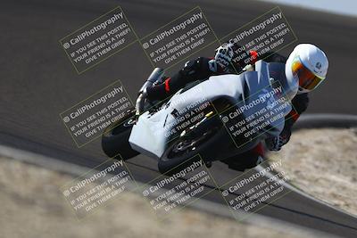 media/Nov-02-2025-Lets Ride (Sun) [[f7a3caa734]]/B Group/1220pm (Turn 2 Outside)/